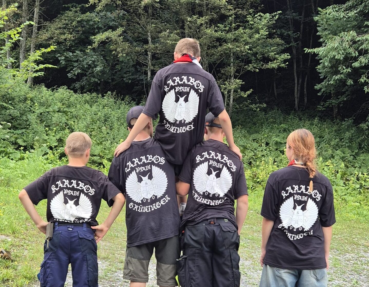 Fähnli Karabos – Gruppenbild